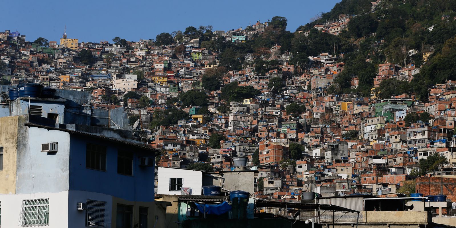 Projeto de turismo em favelas do Rio prepara rota especial para a Copa 7