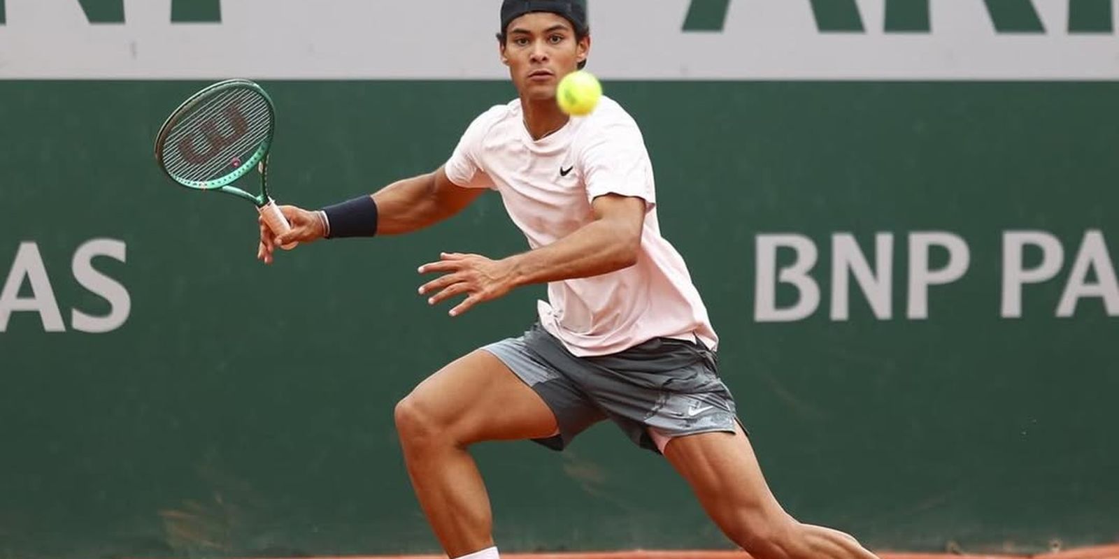 Roland Garros: Luis Guto Miguel bate compatriota e vai à final juvenil 17
