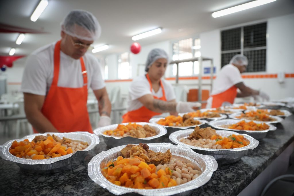 Unidades móveis do Bom Prato vão mudar de endereço na próxima segunda-feira (15) 6