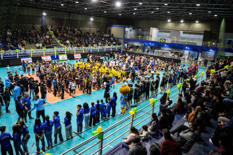 Itaquá abre Festival Escolinhas Noturnas 2026 com presença de 1,6 mil pessoas 9