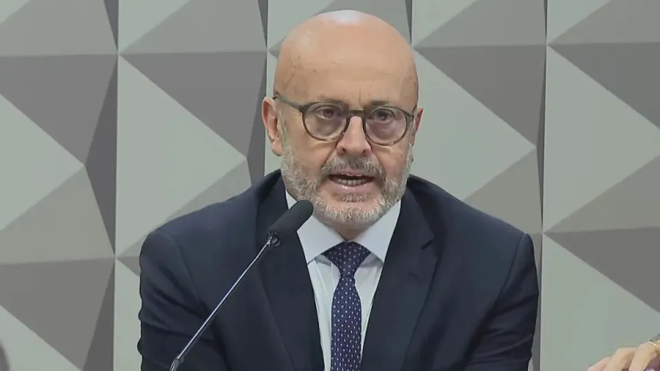 Careca do INSS relata luzes acesas 24h em cela e pressão de agentes por delação 15