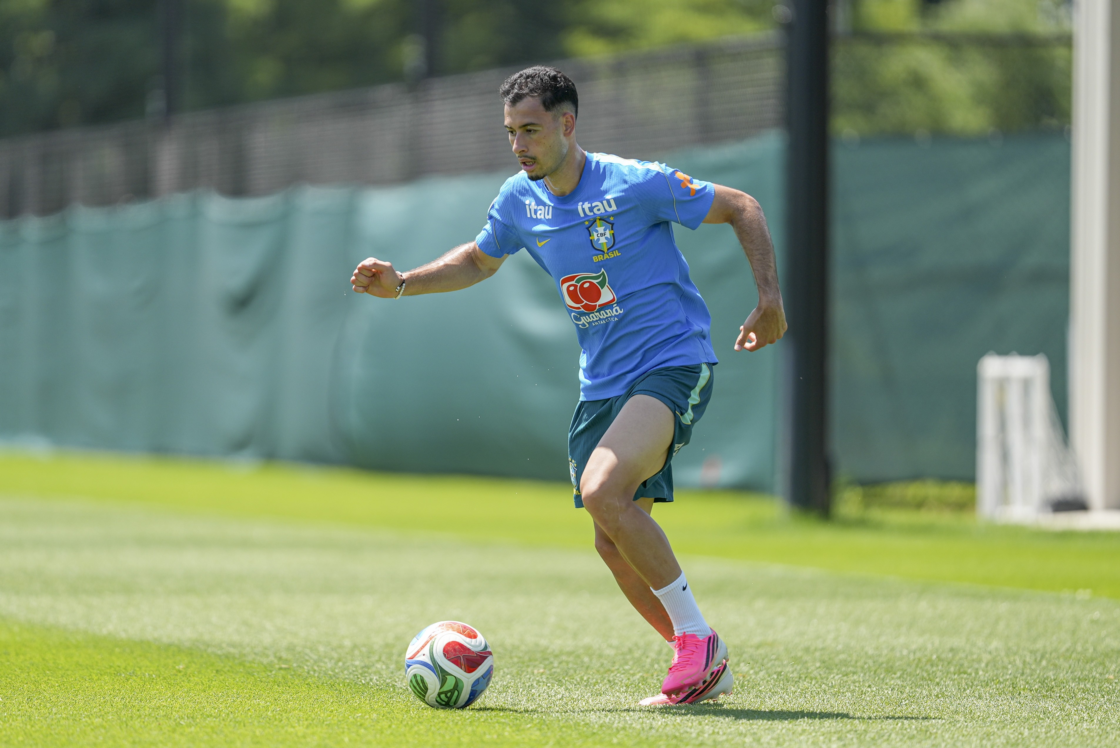 Chegar às quartas, primeira escala do plano de voo da rota que leva ao hexacampeonato 1