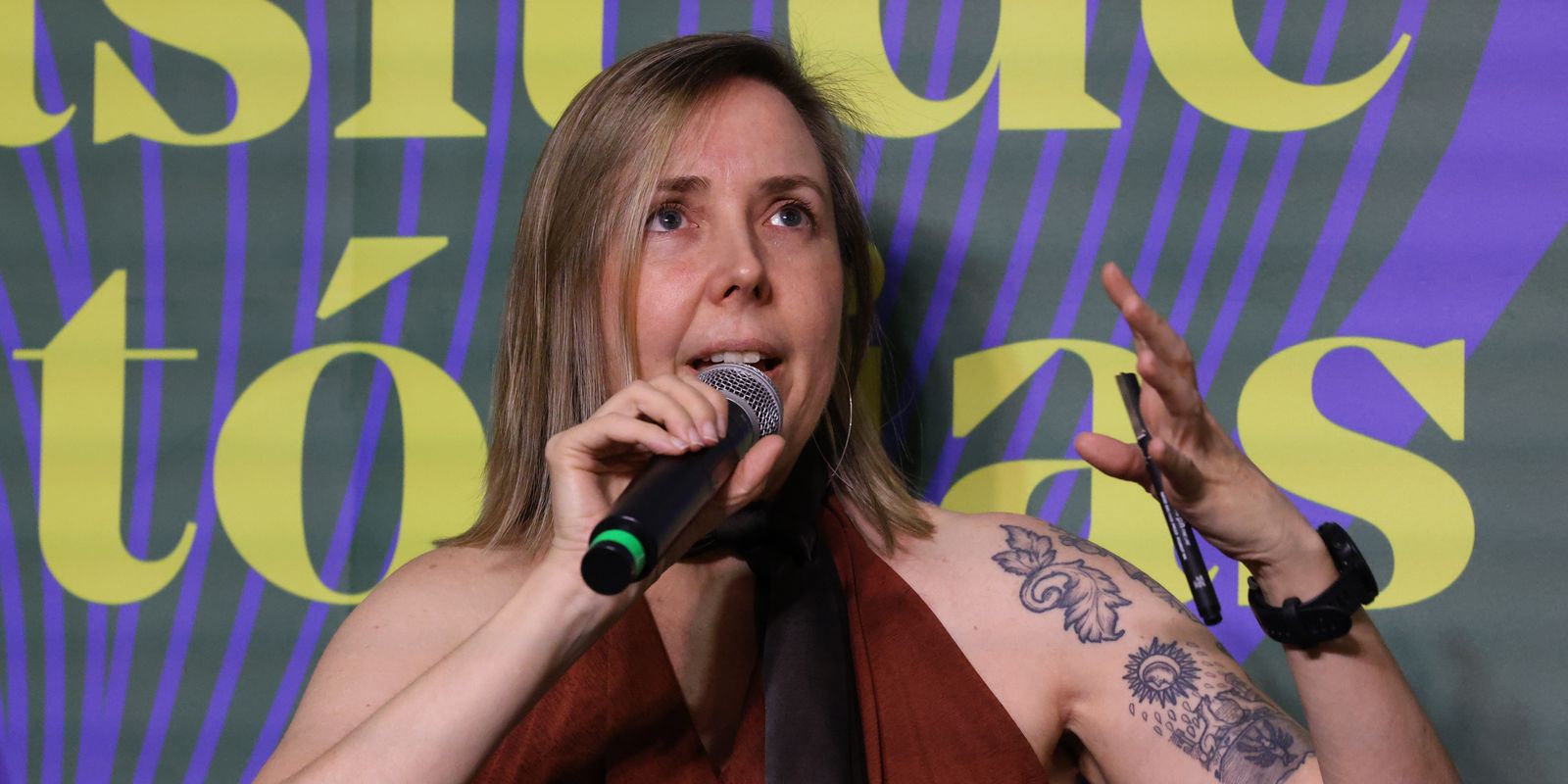 Coletânea reúne poetas invisibilizadas ao longo de quatro séculos 15