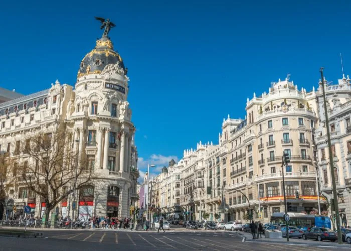 Crimes de ódio anticristãos tiveram igrejas e clérigos como alvos na Europa em junho 1