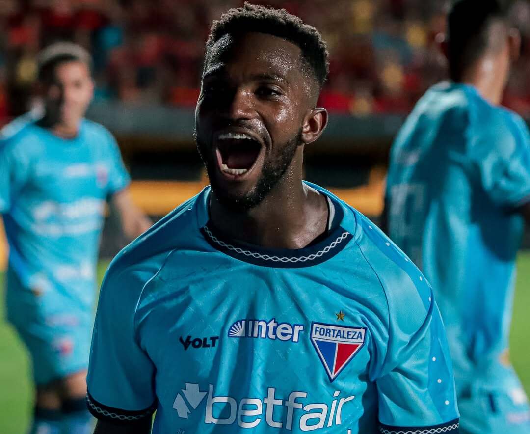 Fortaleza e Vitória vencem e avançam à decisão da Copa do Nordeste 8