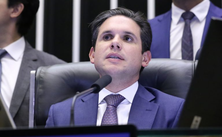 Hugo Motta cria comissão para analisar PEC da maioridade penal 21