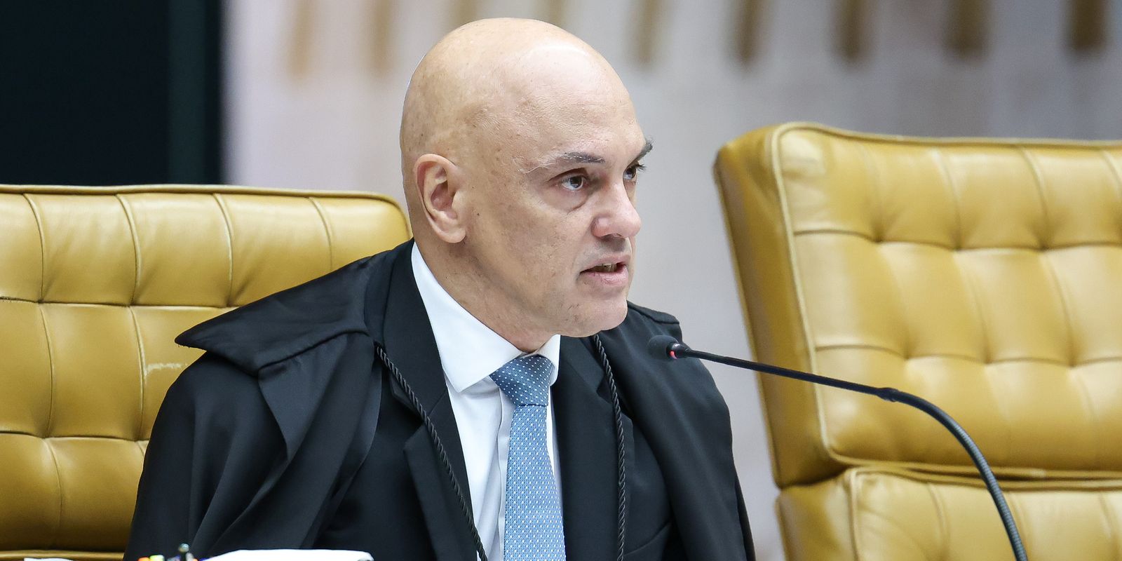 Moraes dá 10 dias para PF ouvir Flávio em caso de calúnia contra Lula  11
