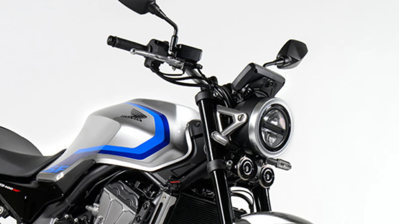 Novas Honda CB400 e CBR400 forma confirmadas! 36