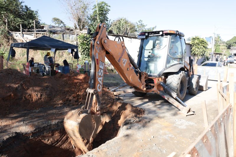 Obras de saneamento avançam no Recreio Sertãozinho e vão beneficiar 2,5 mil famílias em Suzano 3