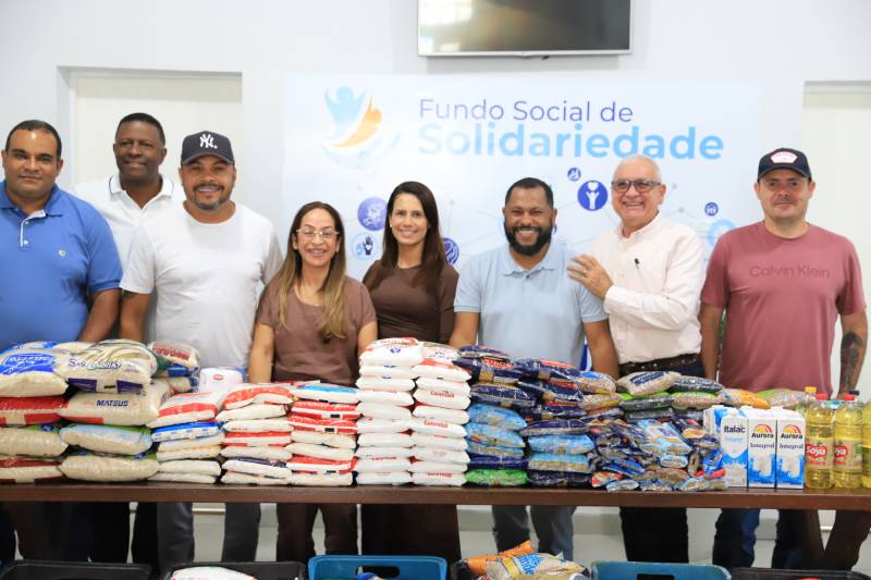Escola do Legislativo de Arujá entrega mais de 1 tonelada de alimentos ao Fundo Social 11