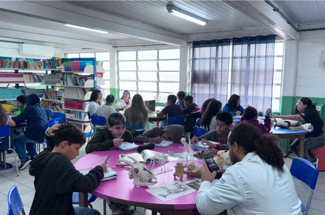 Alunos da rede municipal de Ensino de Cubatão participam de Feira de Ciências da USP 8