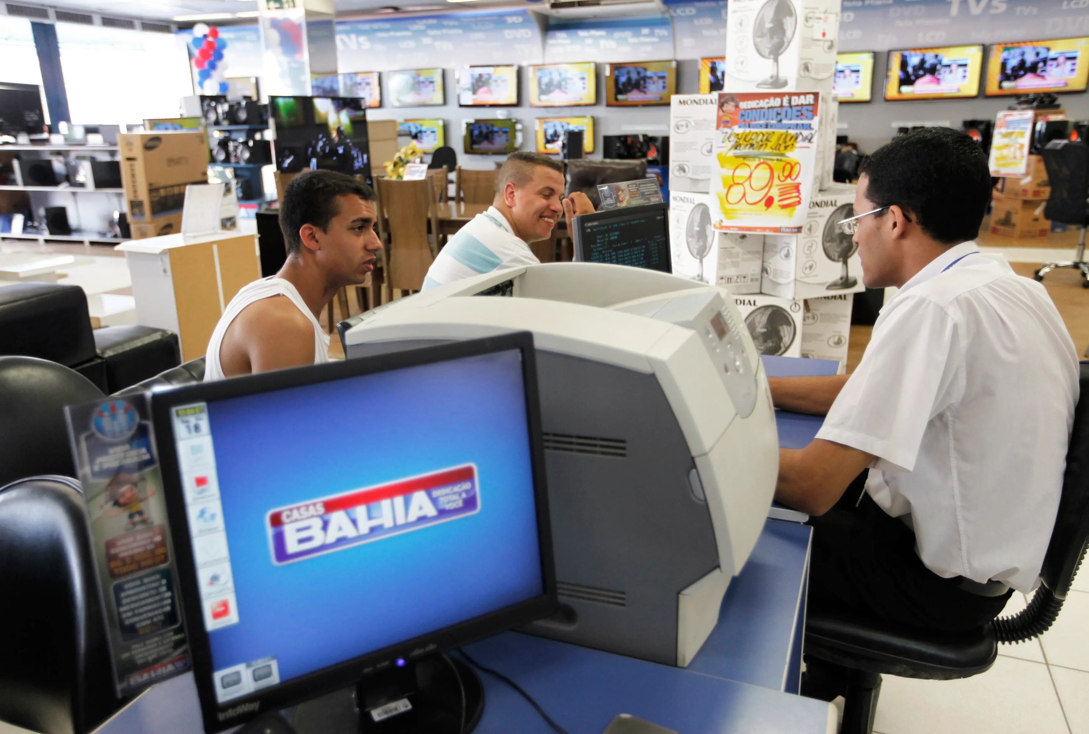 Casas Bahia: Sindicato prepara ação coletiva contra demissões, diz jornal 3