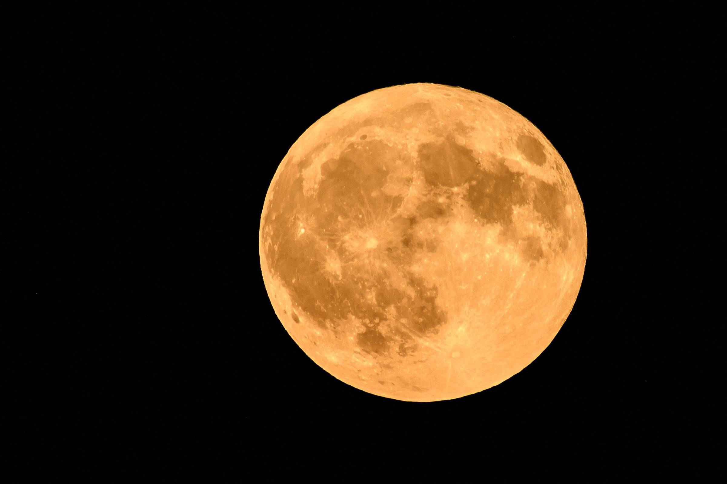 Como as fases da Lua entram no planejamento de decisões - 20/08/2026 - Astrologia 9