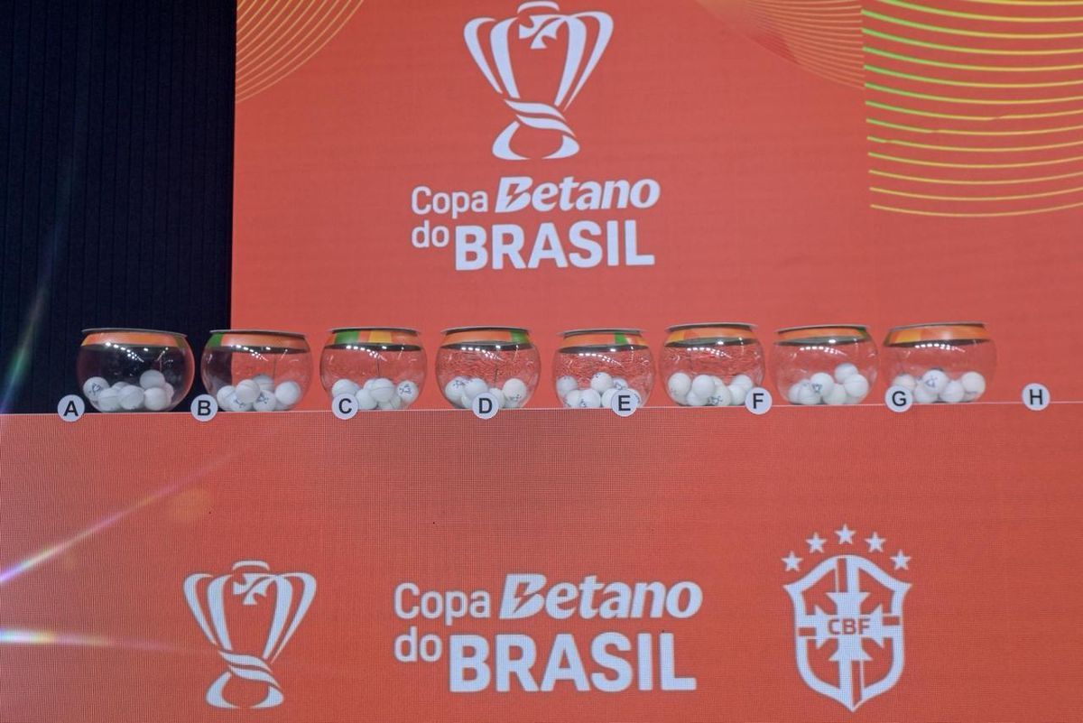 Como foram os últimos encontros do Vitória com os rivais das quartas da Copa do Brasil? 17