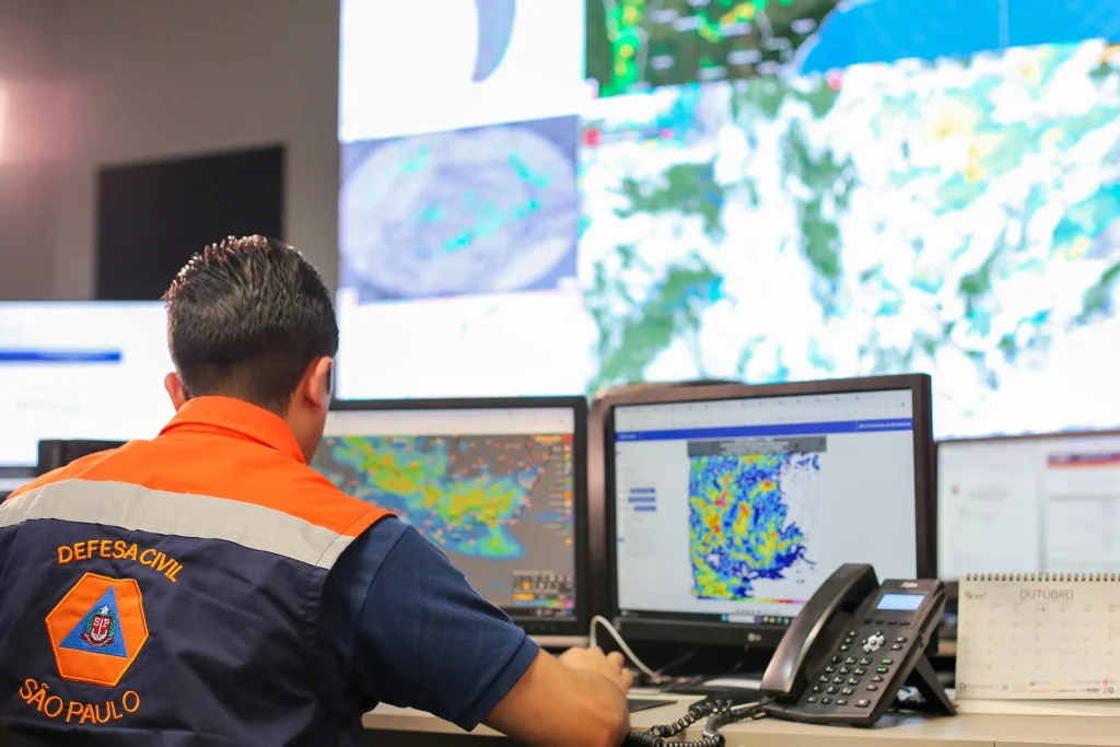 Defesa Civil de SP emite quatro alertas severos de chuva neste sábado; veja regiões 3