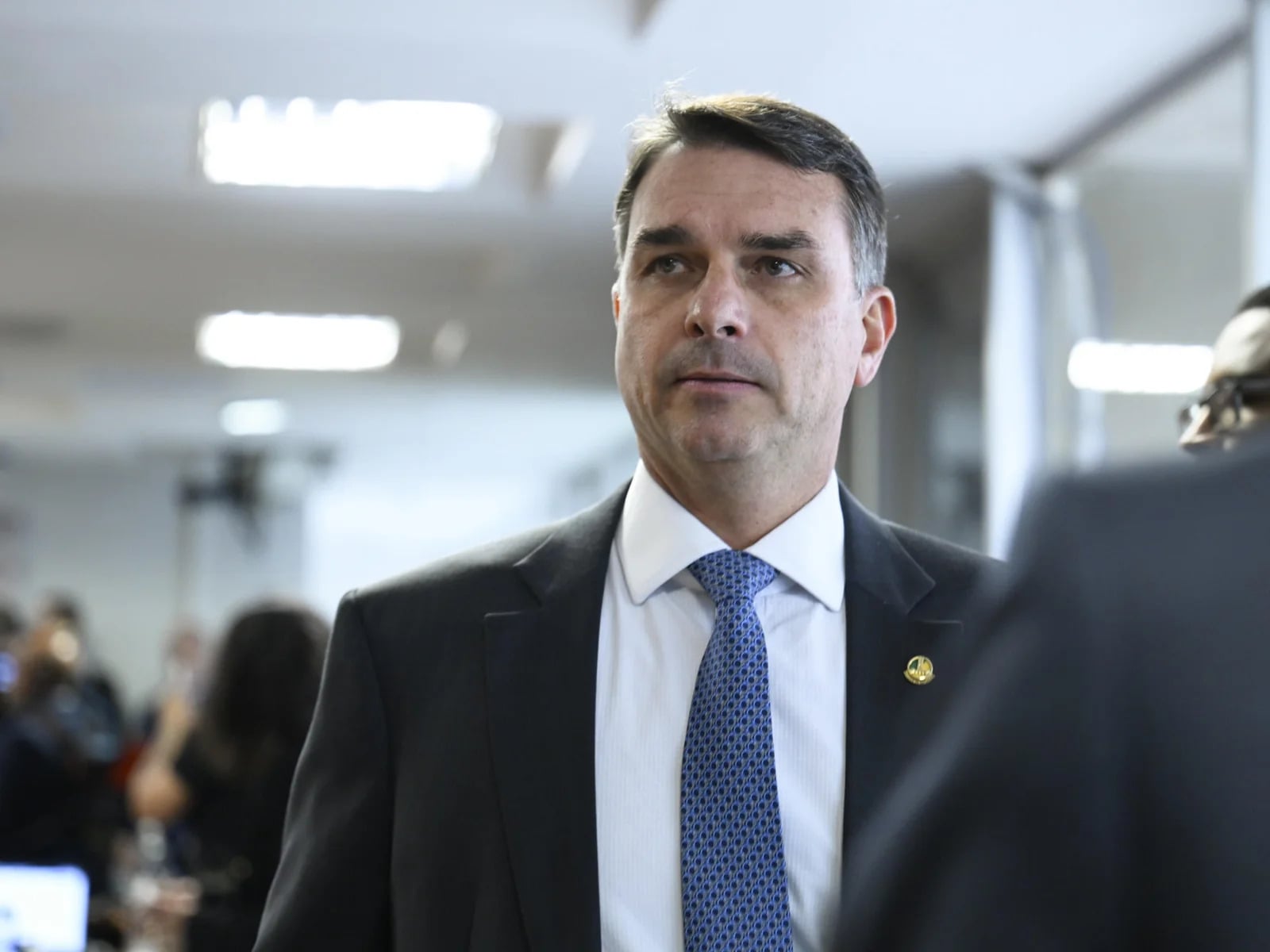 Flávio Bolsonaro respeita decisão do PP e busca vice até 5 de agosto