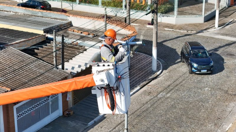 Suzano alcança 70% de iluminação pública em LED e instala 743 unidades em julho 1
