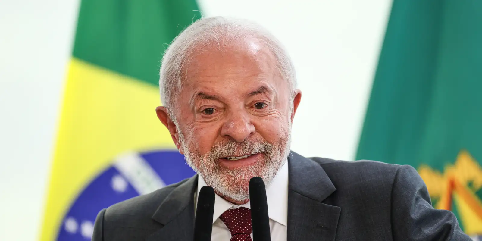 Lula diz que só acatará indicação de embaixador dos EUA após eleições 12