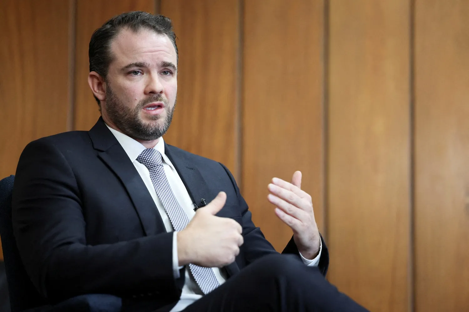 Ministro da Fazenda busca reunião com Pedro Malan e Arminio Fraga sobre agenda fiscal 10