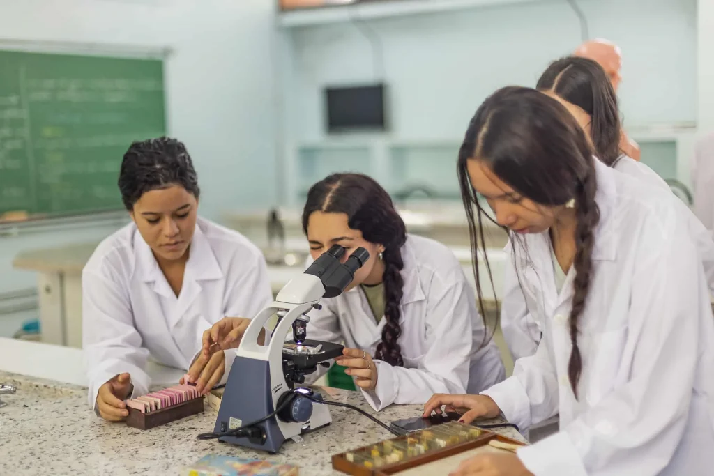SP abre inscrições para empresas interessadas em contratar estagiários do ensino técnico 2