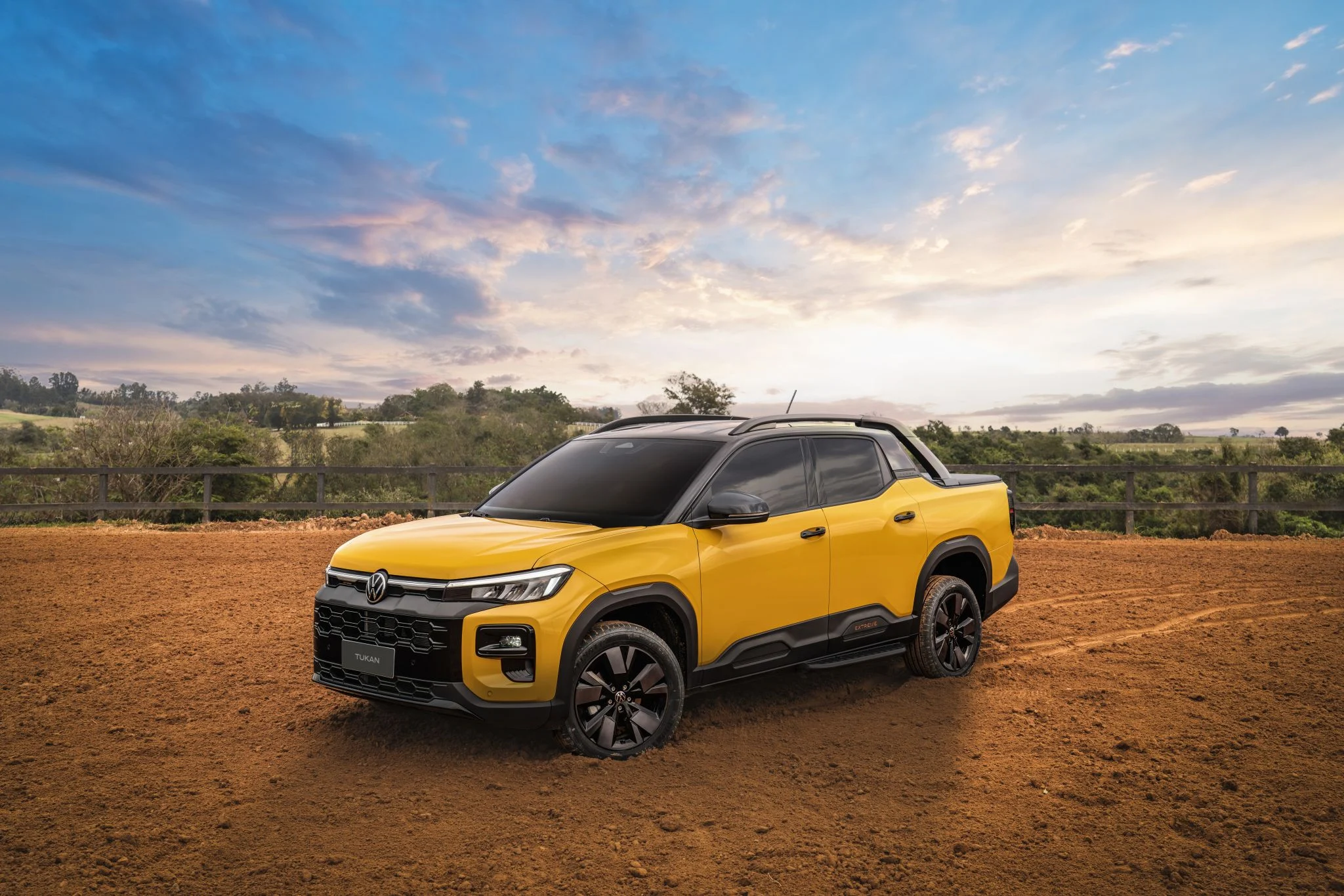 Volkswagen VW Tukan Extreme Dianteira