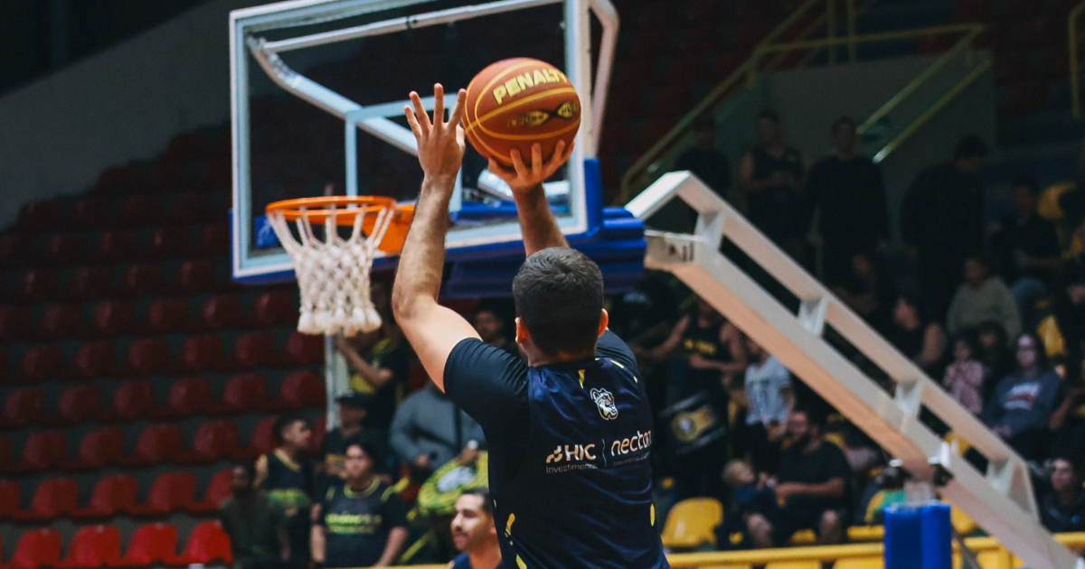 Treino Aberto reúne torcida no Hugão e marca reencontro emocionante com o Mogi Basquete 1