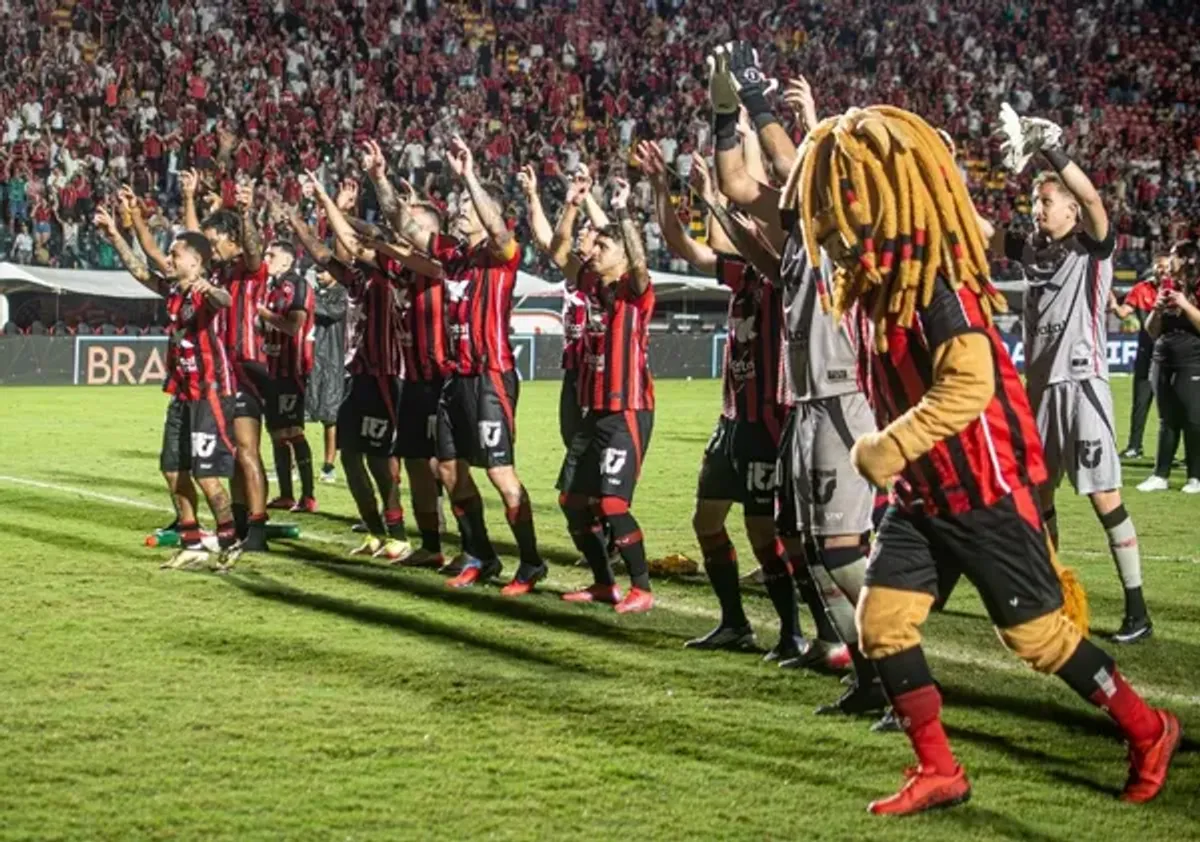 Vitória fatura R$ 3,6 milhões com nova regra da Fifa; saiba como 1