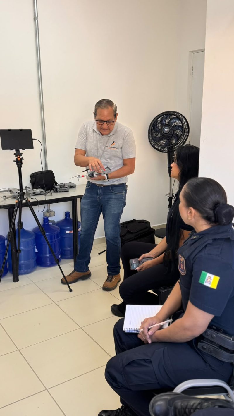 Defesa Civil de Ferraz amplia preparo técnico com curso de pilotagem de drones 1