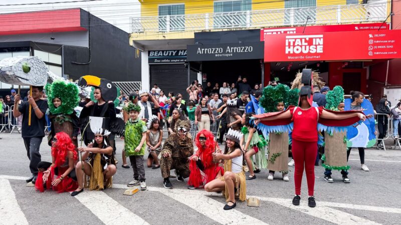 Prefeitura de Arujá promove Desfile Ecológico visando a conscientização ambiental 3