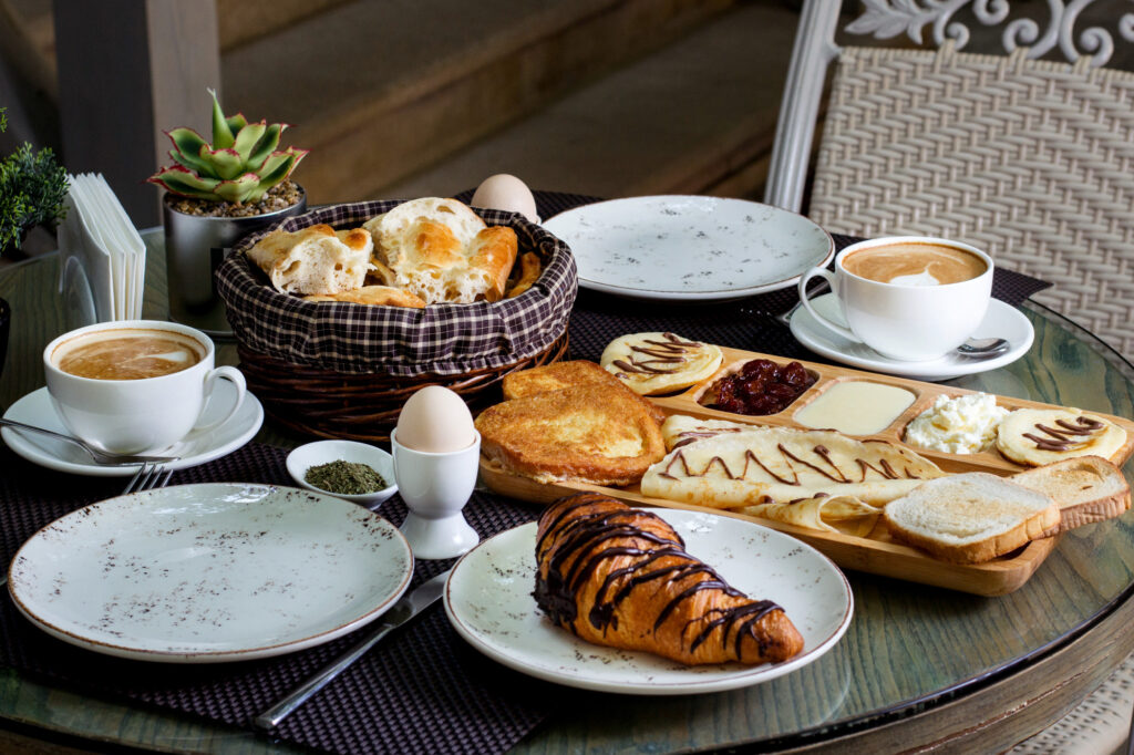 Café da manhã grátis é o benefício mais desejado em viagens de negócios, diz Hotels.com