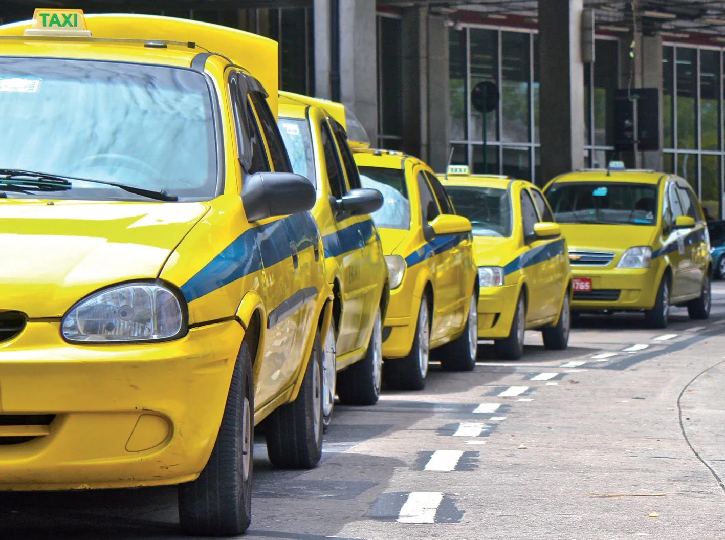 BNDES eleva teto de financiamento para motoristas de aplicativo e taxistas para 200 mil reais 1