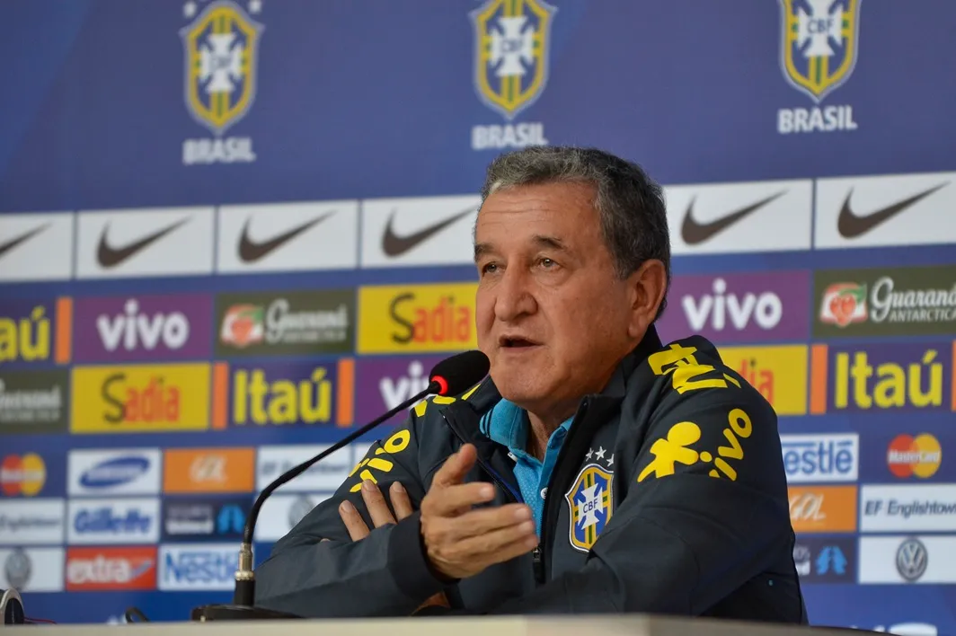 Carlos Alberto Parreira recebe alta após 80 dias internado no Rio 2