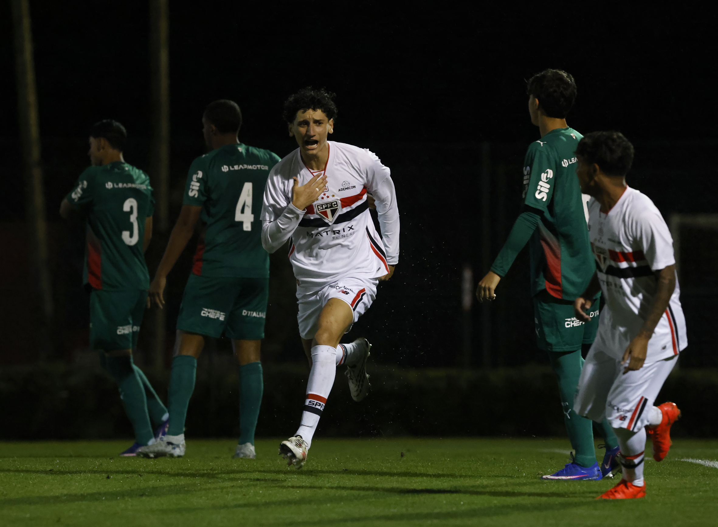 Em Cotia, Sub-17 vence o Palmeiras no CFA Laudo Natel 17