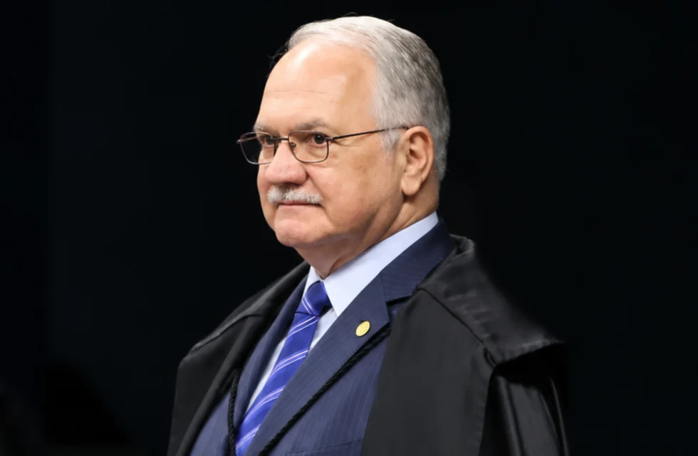Fachin retira pedido de Moraes contra Mendonça do inquérito das fake news – Conexão Política 3
