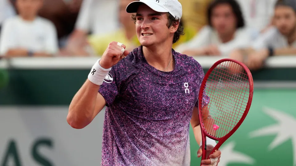Fora do US Open e sob mistério, João Fonseca confirma que vai jogar a Copa Davis no Rio 1