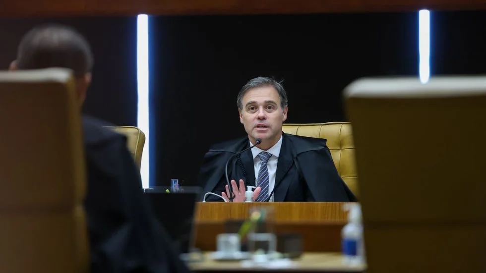 Crise no STF mobiliza pastores que apoiam e questionam atuação de André Mendonça 5
