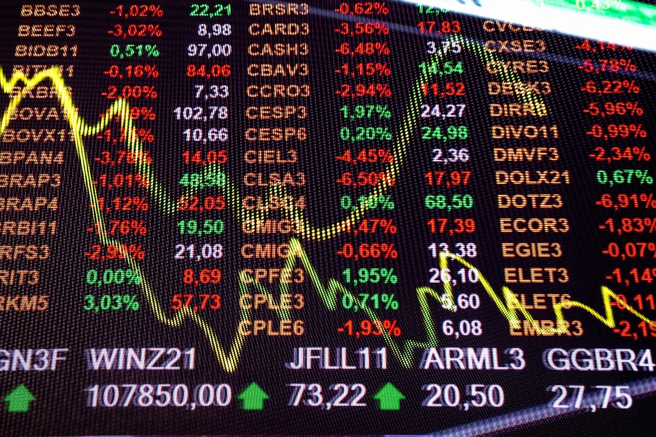 Ibovespa sobe 1% no último dia do mês após dados dos EUA; mercado vê próximos passos 11