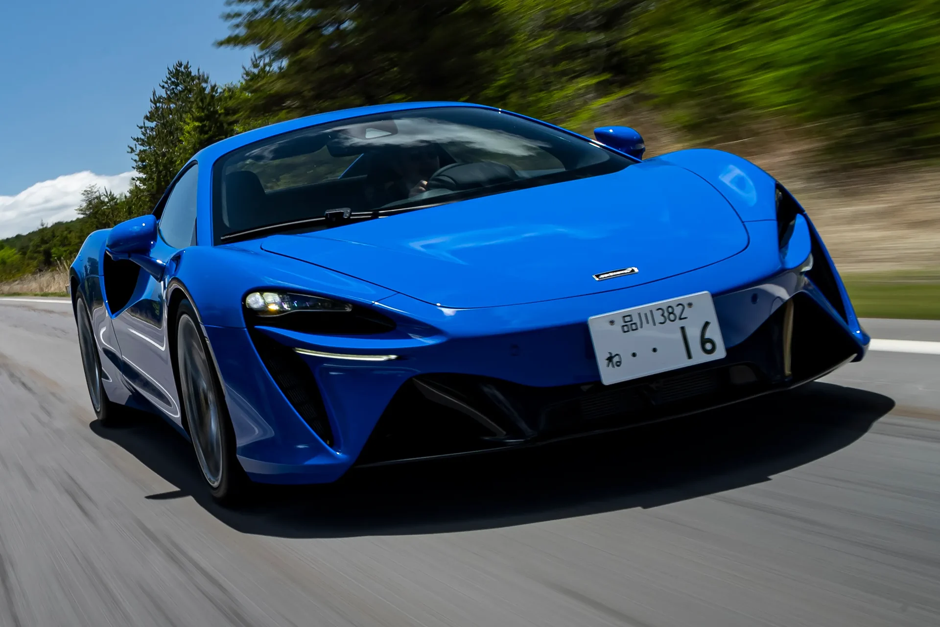 mclaren artura 68