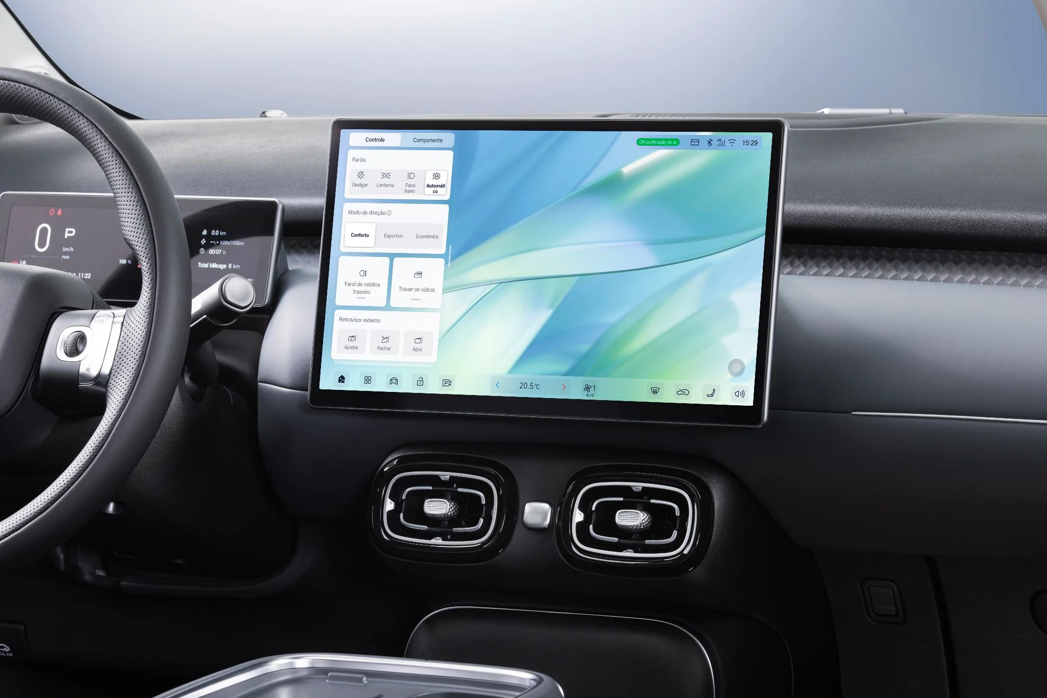 GAC Aion UT interior central multimídia