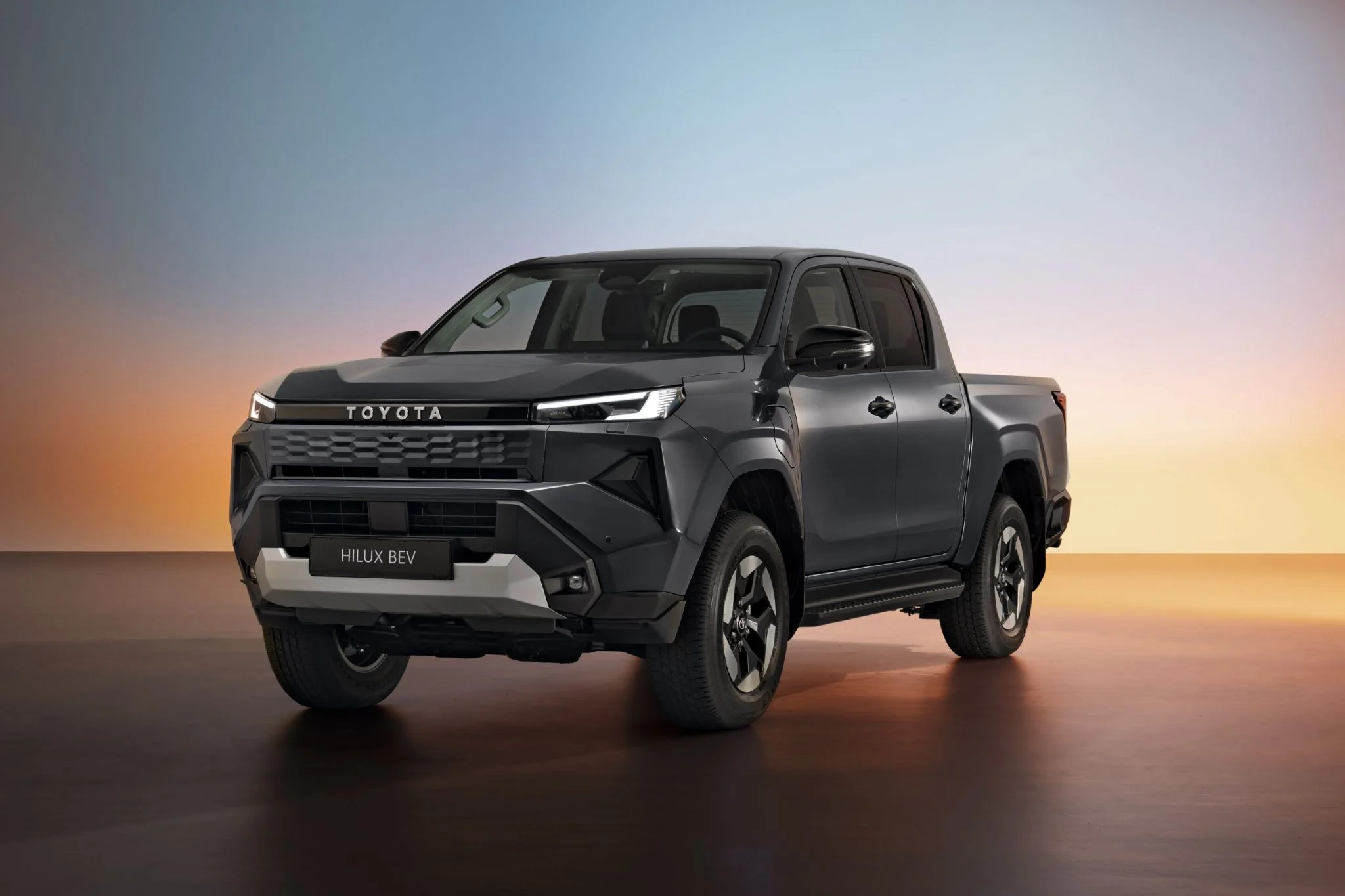 2026 TOYOTA Hilux BEV HERO 1 scaled