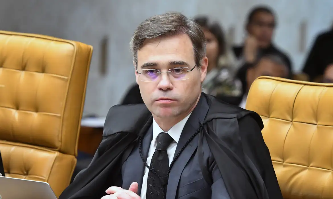 Partido Novo pede arquivamento de investigação contra Mendonça 1