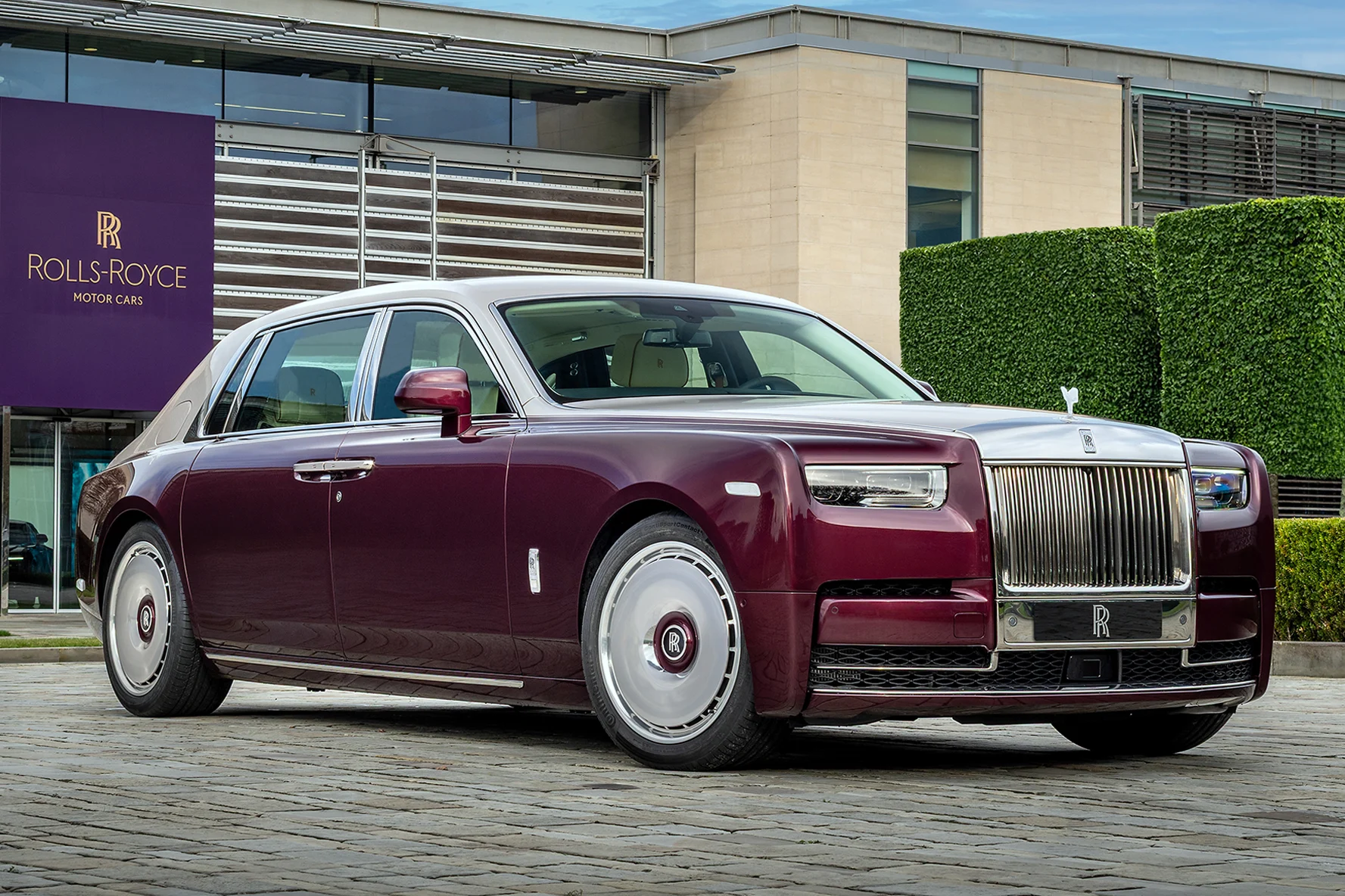 UNVEILING PHANTOM HUMMINGBIRD THE FIRST ROLLS ROYCE IN HISTORY WITH ABALONE SHELL MARQUETRY
