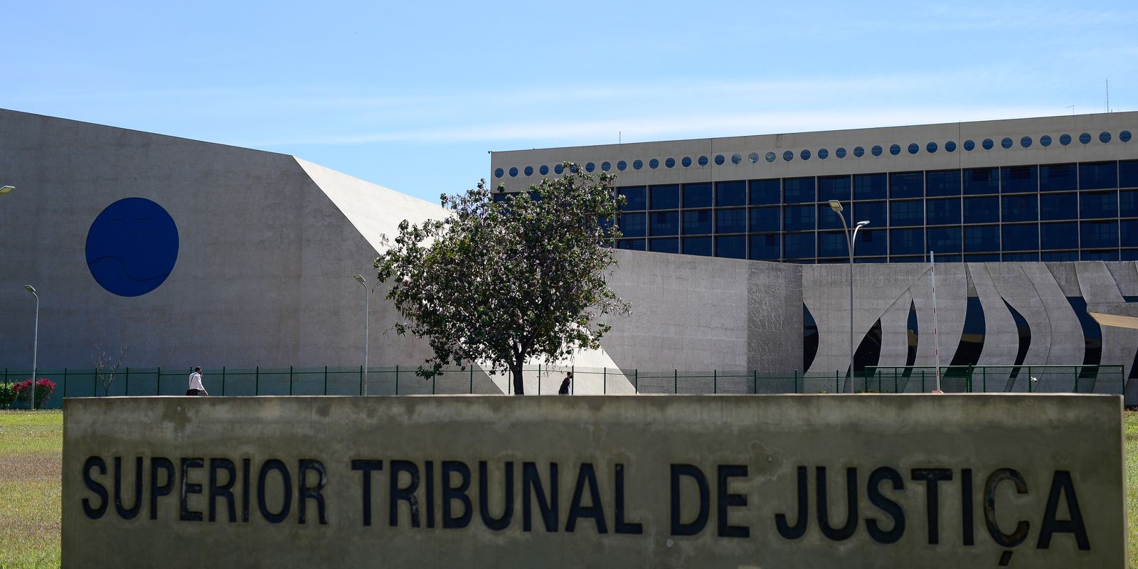 STJ suspende processos sobre aluguel de curta temporada em condomínios 3
