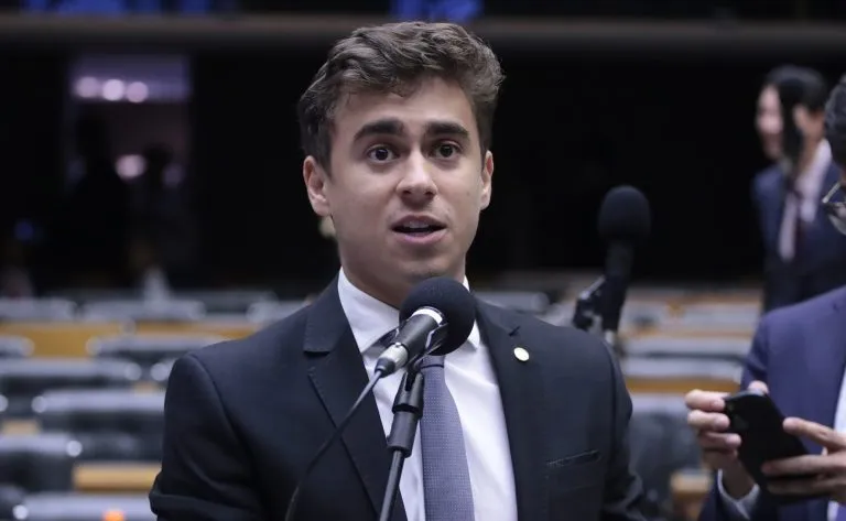 TRE-MG pede retirada do ar de matérias que dizem que Nikolas chamou Vorcaro de lindão 17
