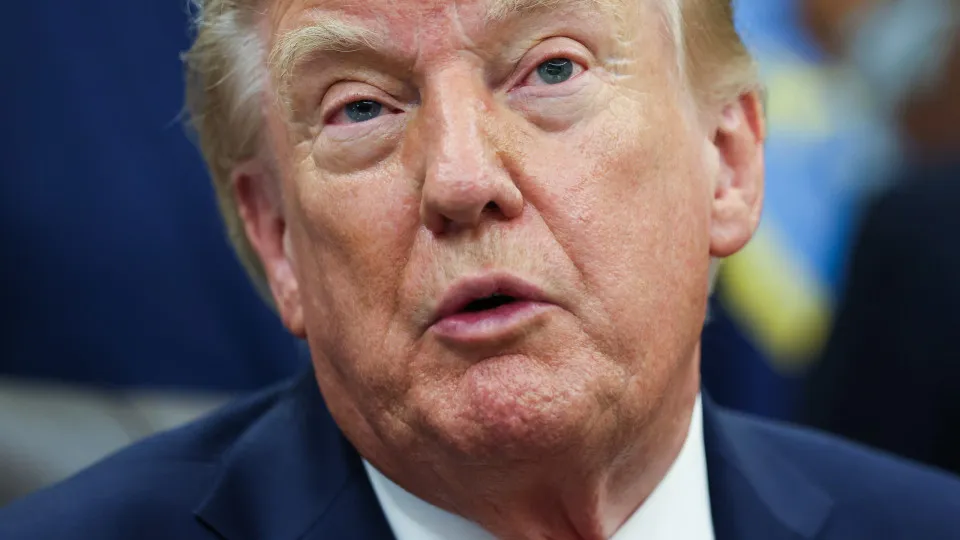Trump anuncia acordo com a Dinamarca sobre "segurança" da Groenlândia 7