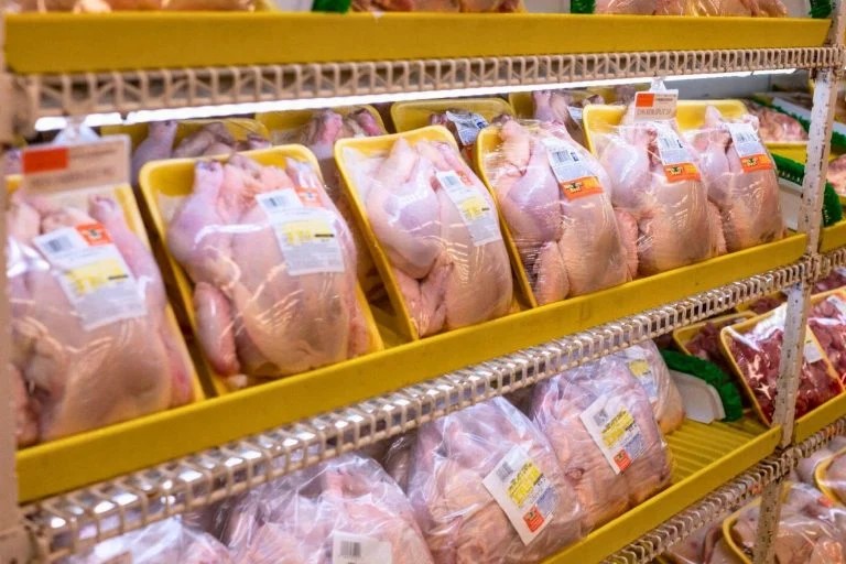 União Europeia suspende importação de carnes bovina e de aves do Brasil 1