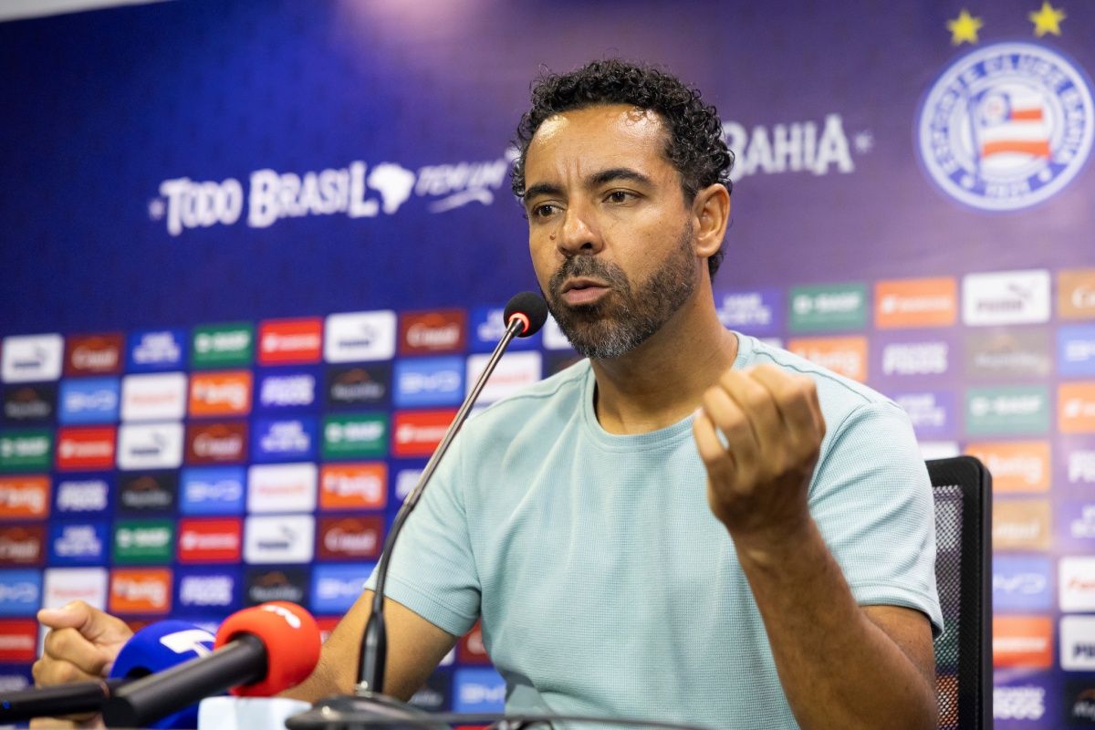 “Vejo coragem para tentar se reinventar”, aponta treinador do Bahia após derrota no jogo de ida do Brasileirão Feminino 4