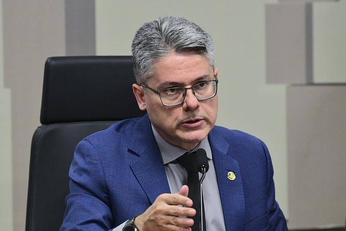 Vieira pede impeachment de Nunes Marques por atuação no Master 4
