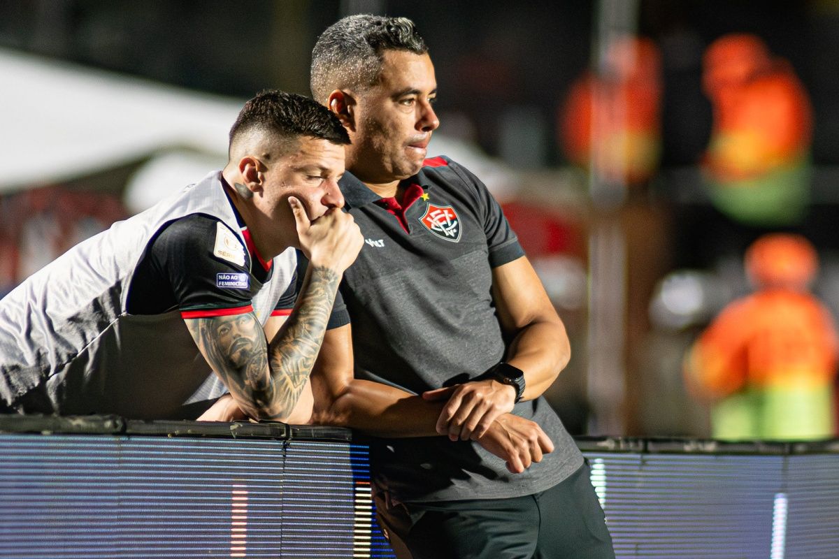 Vitória atinge pior marca da temporada 2026 e busca recuperação contra o Vasco; veja números 1
