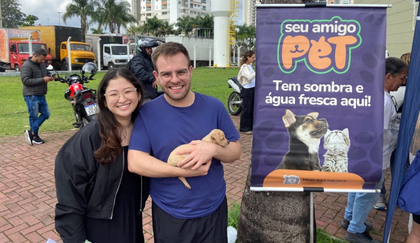 Feira de Adoção garante novos lares para seis cães filhotes e um cachorro idoso 1